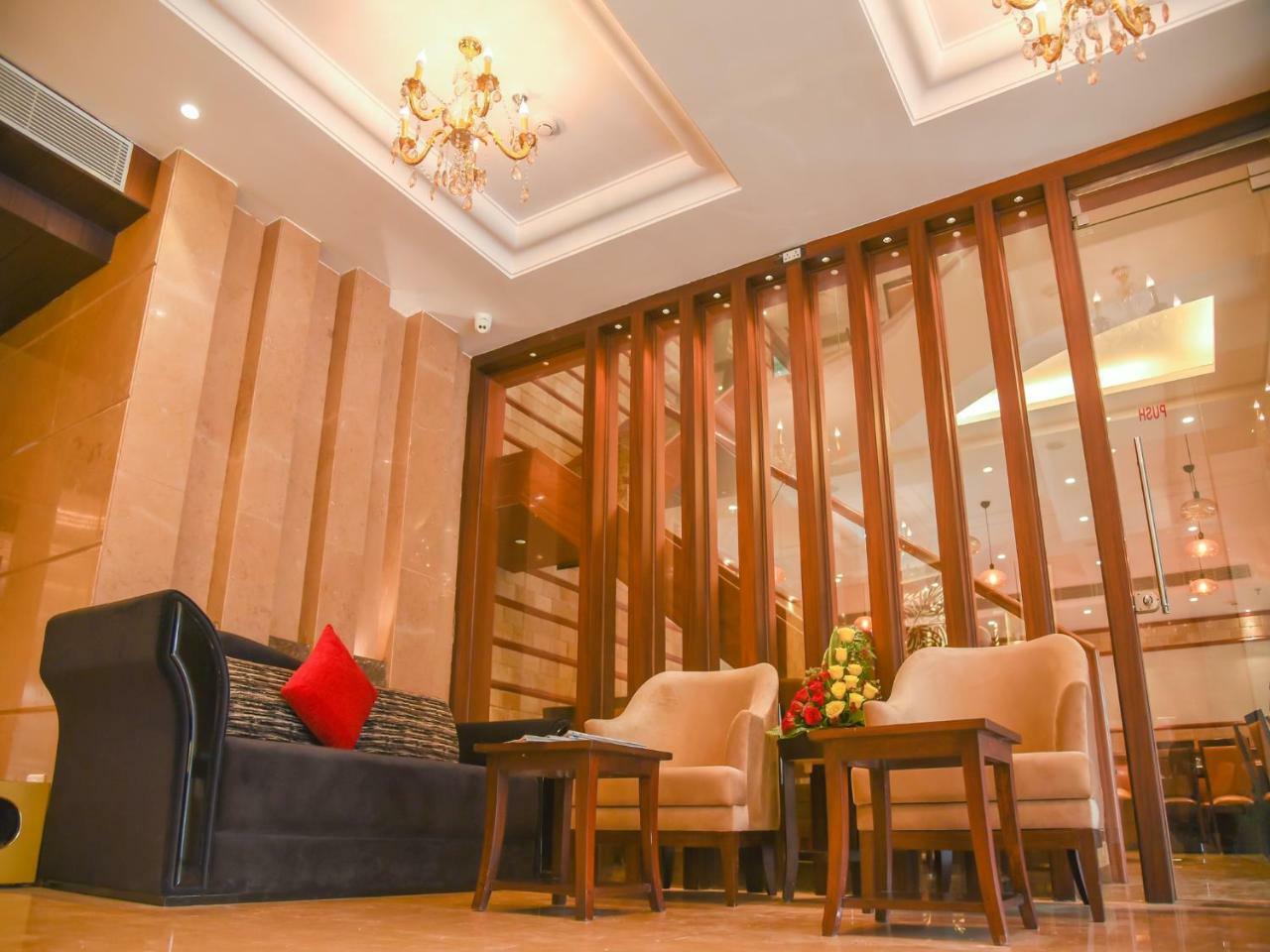 Bharawan Clarks Inn Express Amritsar Exterior foto